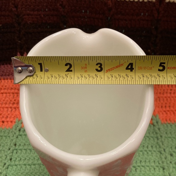 Vintage Westmorland Milk Glass Embossed Grape Pattern Pitcher - Picture 15 of 15